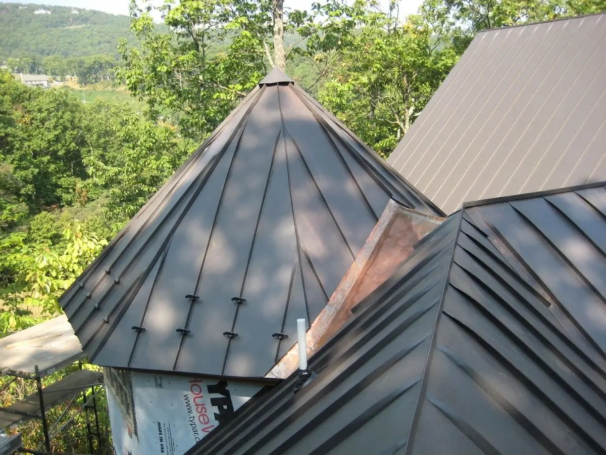 Professional Roof Tarp Installation by Craftsman Roofing in Washington Park